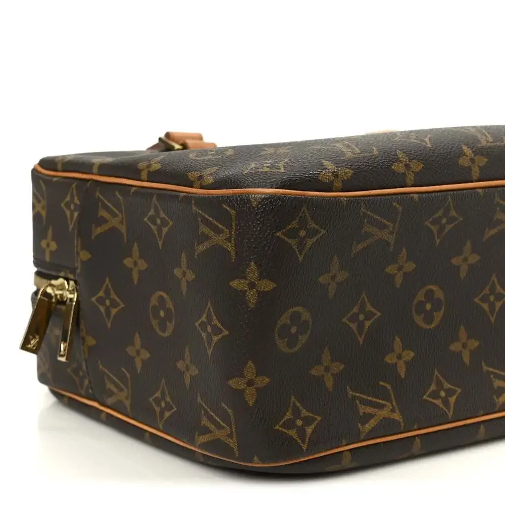 Louis Vuitton Cite Gm #254642L11B - Picture 9 of 10
